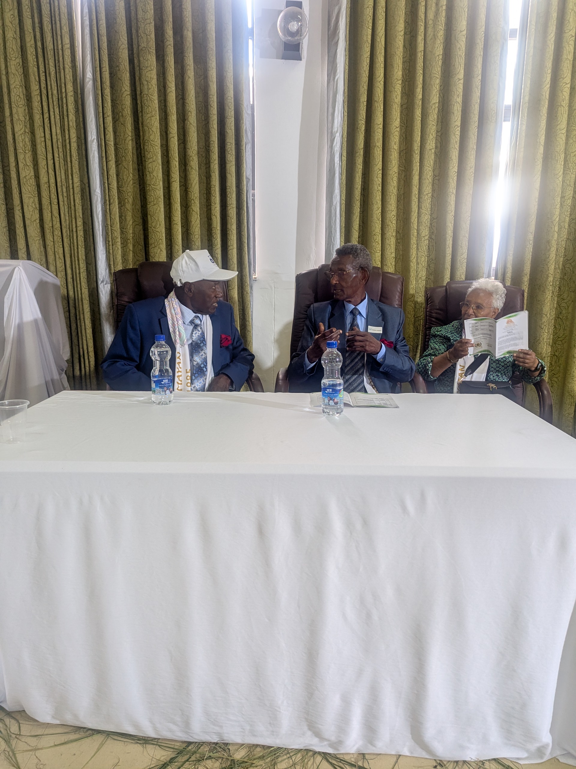 All three guests of honor